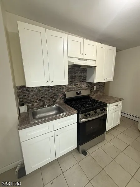 2 bed, 1.0 bath, $1,850 — Photo 1