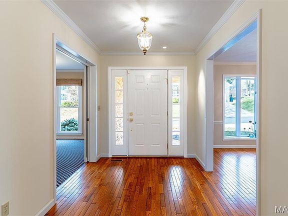 4th image of 309 Greenbriar Estates Dr