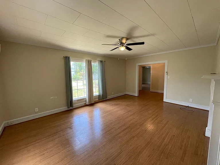 107 Abernathy St — Photo 3