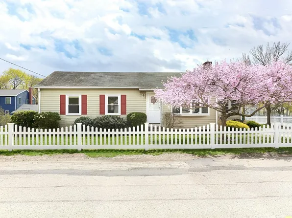 5 Arch St, Abington, MA 02351