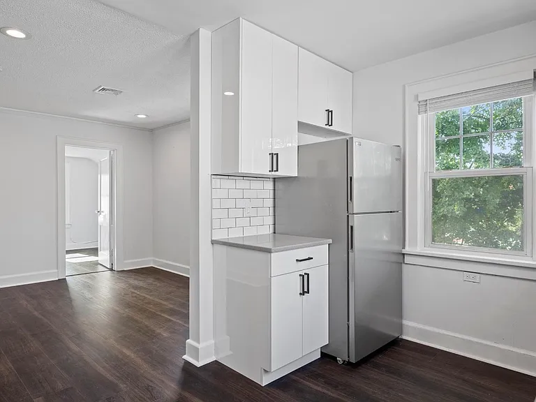 305 Columbus Ave #2 — Photo 4