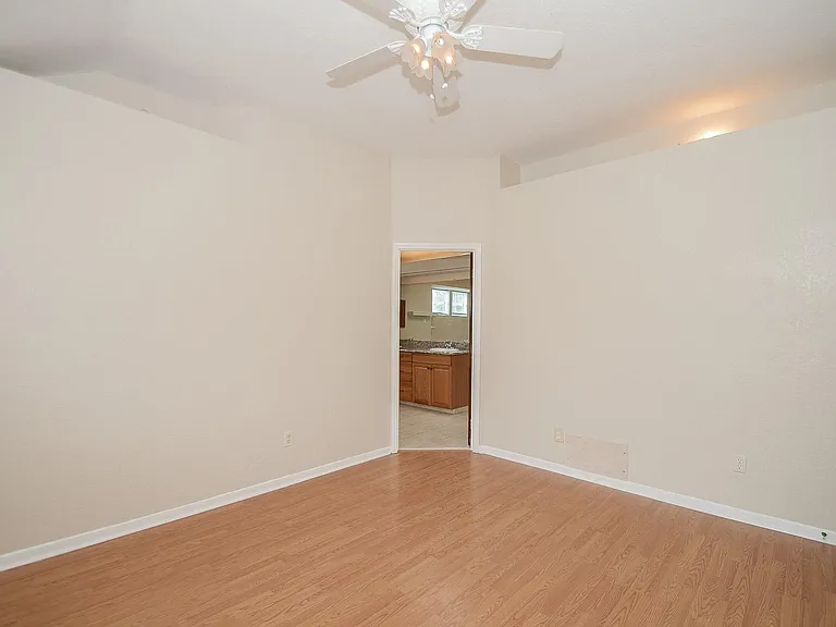 1722 Foxlake Dr — Photo 16