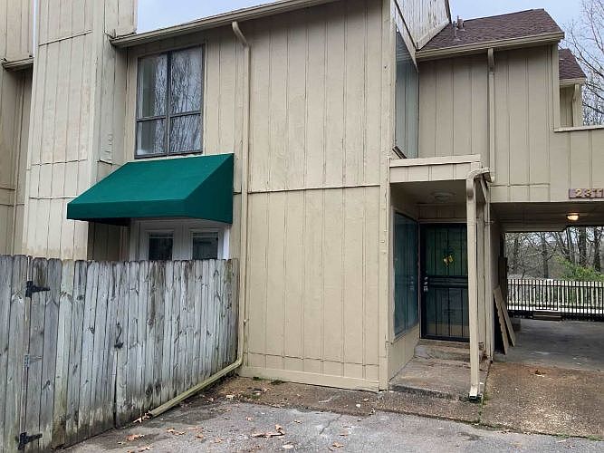 1st image of 2311 Foxmoor Ln