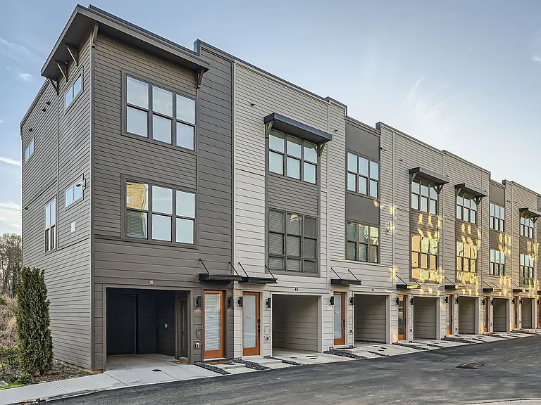 EastWood Townhomes — Photo 35