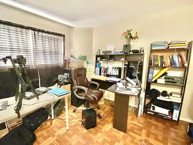 790 Harbortown Blvd — Photo 16