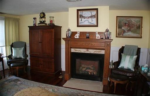 2nd image of 238 White Cliff Dr #238