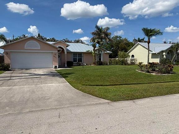 3rd image of 2511 SE Jason Avenue