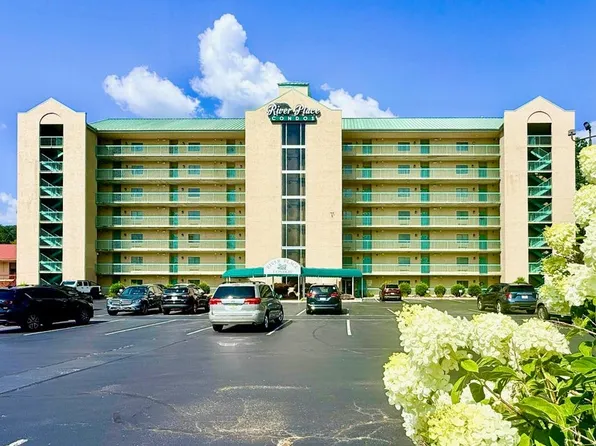 3215 River Rd N #103, Pigeon Forge, TN 37863
