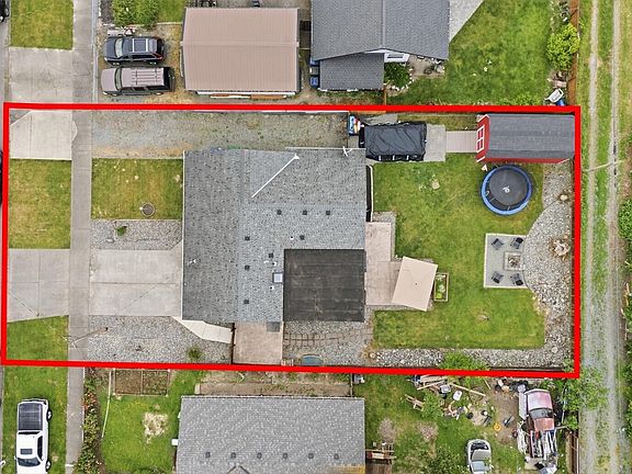 2nd image of 621 Jameson St