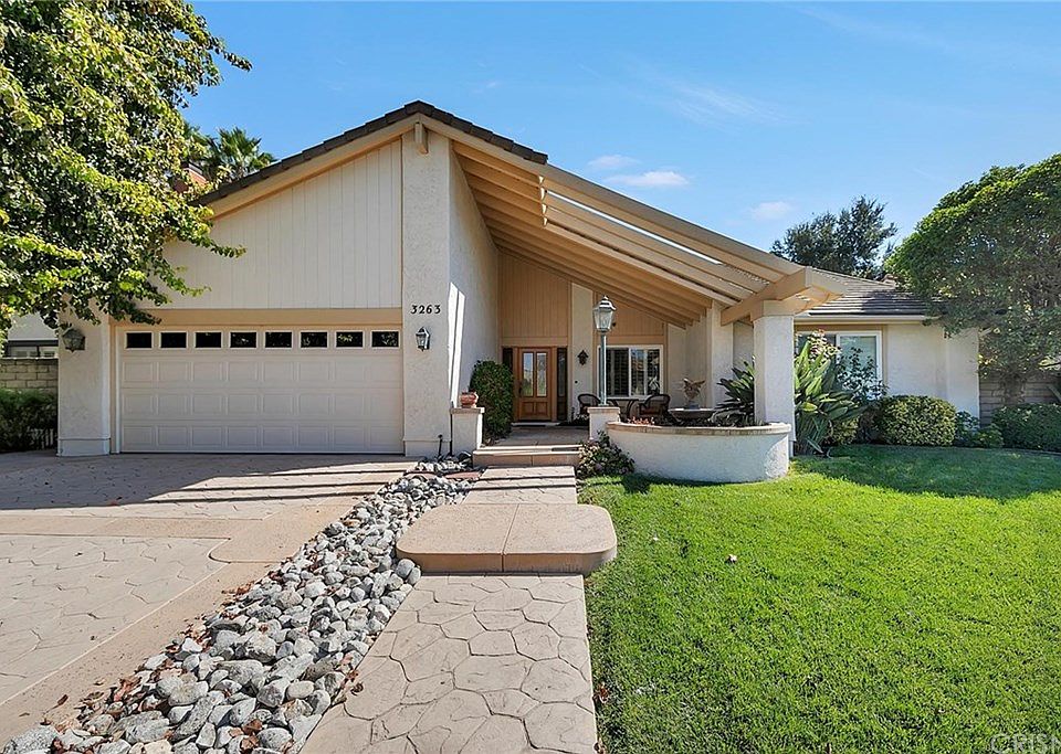 1st image of 3263 W Sierra Dr