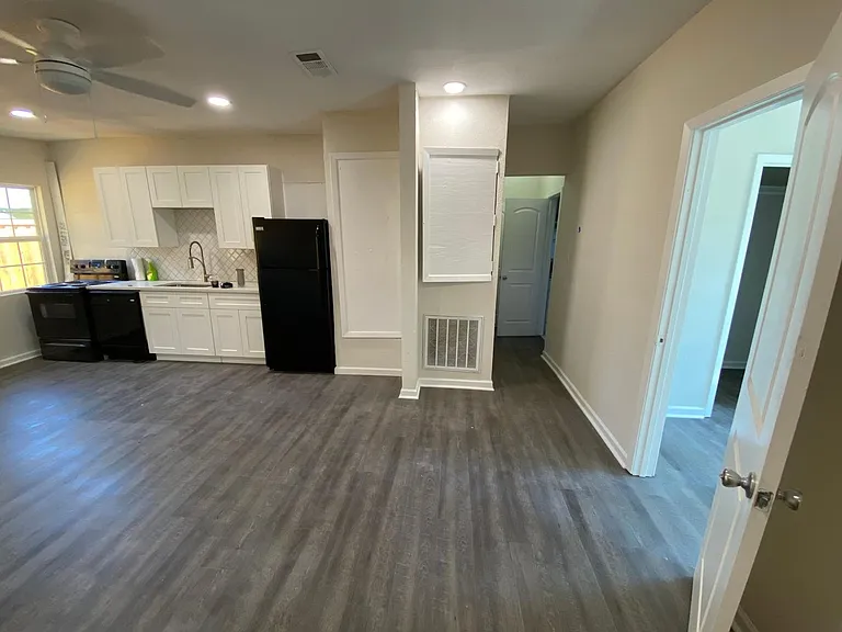 615 Parkview Ave — Photo 13