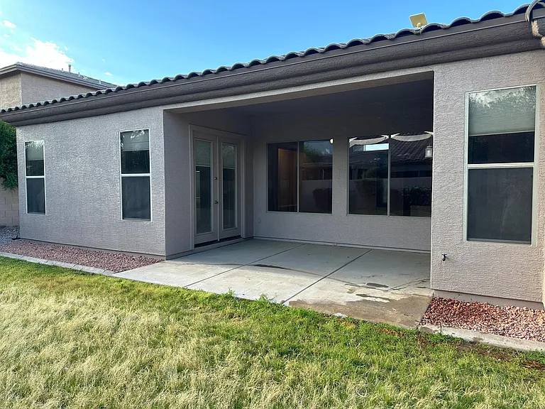 1884 E Locust Pl — Photo 37