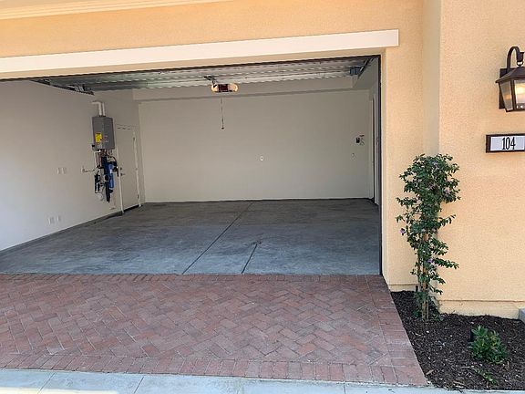4th image of 40306 Calle Real