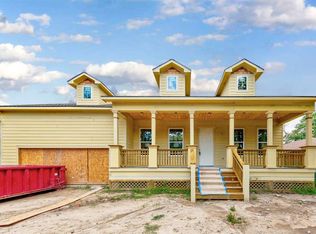 2110 Saxon Dr, Houston, TX 77018