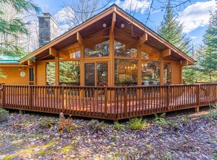 99 Horsehead Point Rd, Onchiota, NY 12989