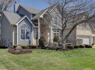 1315 Dunrobin Rd, Naperville, IL 60540