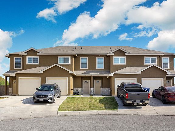 3rd image of 6631 Arancione Ave #101