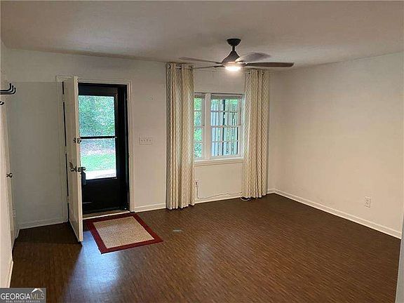 4th image of 3095 Colonial Way APT M
