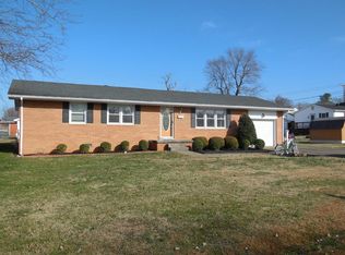 555 Bailey Dr, Madisonville, KY 42431