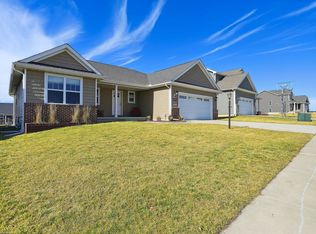 803 Cates Dr, Mahomet, IL 61853