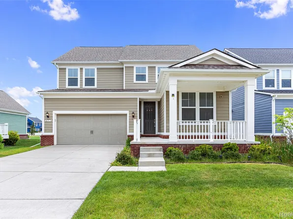 897 Harrison St, Canton, MI 48188