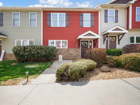 1070 Commonwealth Cir, Forest, VA 24551