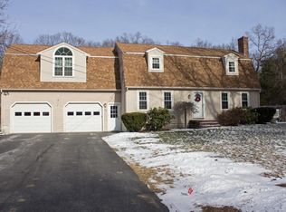 64 Mill St, Franklin, MA 02038