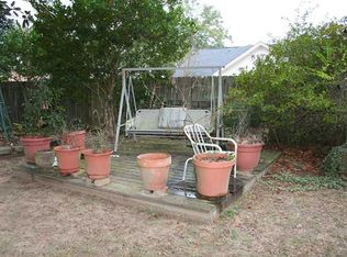 1809 Donegal Dr, Cantonment, FL 32533