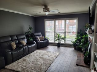 303 Amersham Dr UNIT G, Yorktown, VA 23693