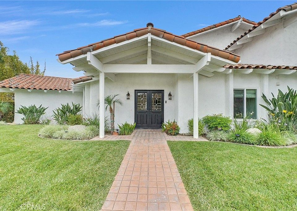 1st image of 29795 Eagle Point Dr