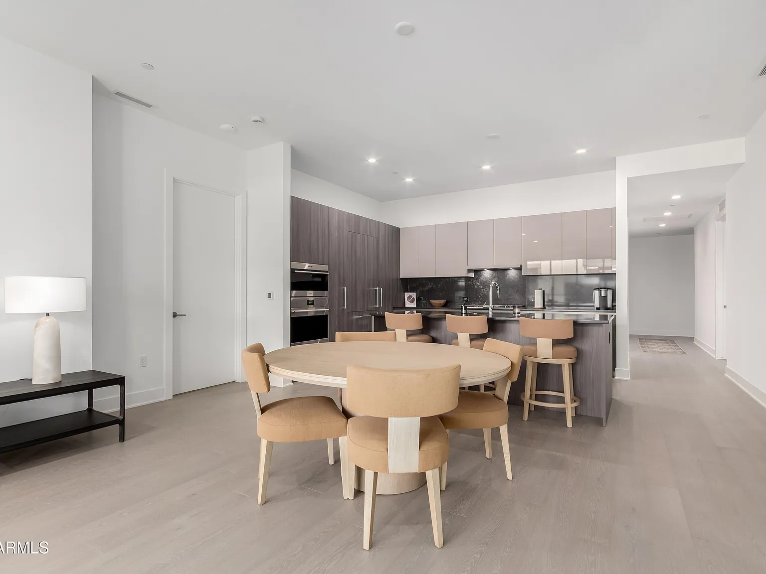 3 bed, 2090 sqft, $5,000 — Photo 4