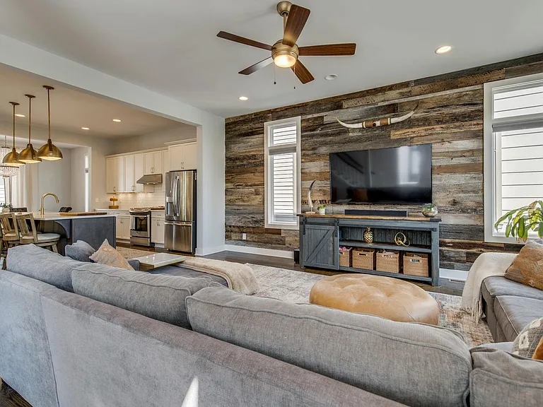 1701 Allison Pl — Photo 23