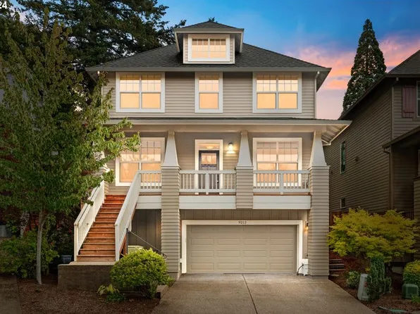 9212 NW Harvest Hill Dr, Portland, OR 97229
