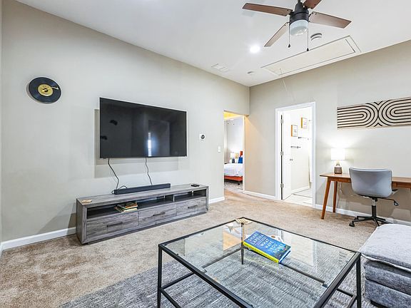 3rd image of 1206 Lexington Ave