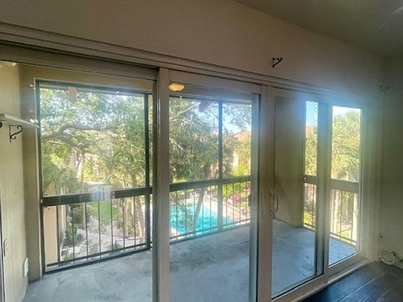 5th image of 600 Orange Dr APT 166