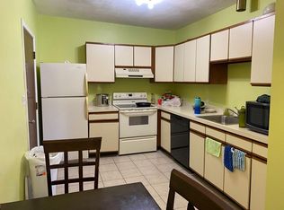 1129 N Shore Rd APT 3B, Revere, MA 02151