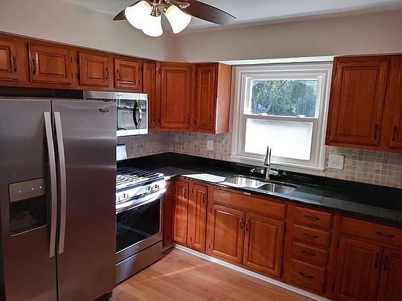 4th image of 41107 N 2nd St