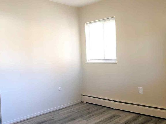 5th image of 280 Fuller Ave APT 1
