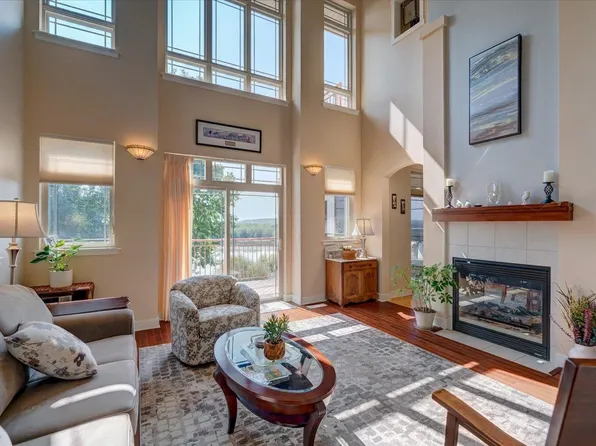1100 W Pleasant St Unit 4, Portage, WI 53901