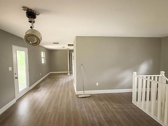 8th image of 20850 SE 156TH PLACE