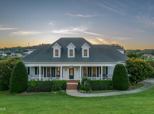 105 Alexander Dr, Johnson City, TN 37604