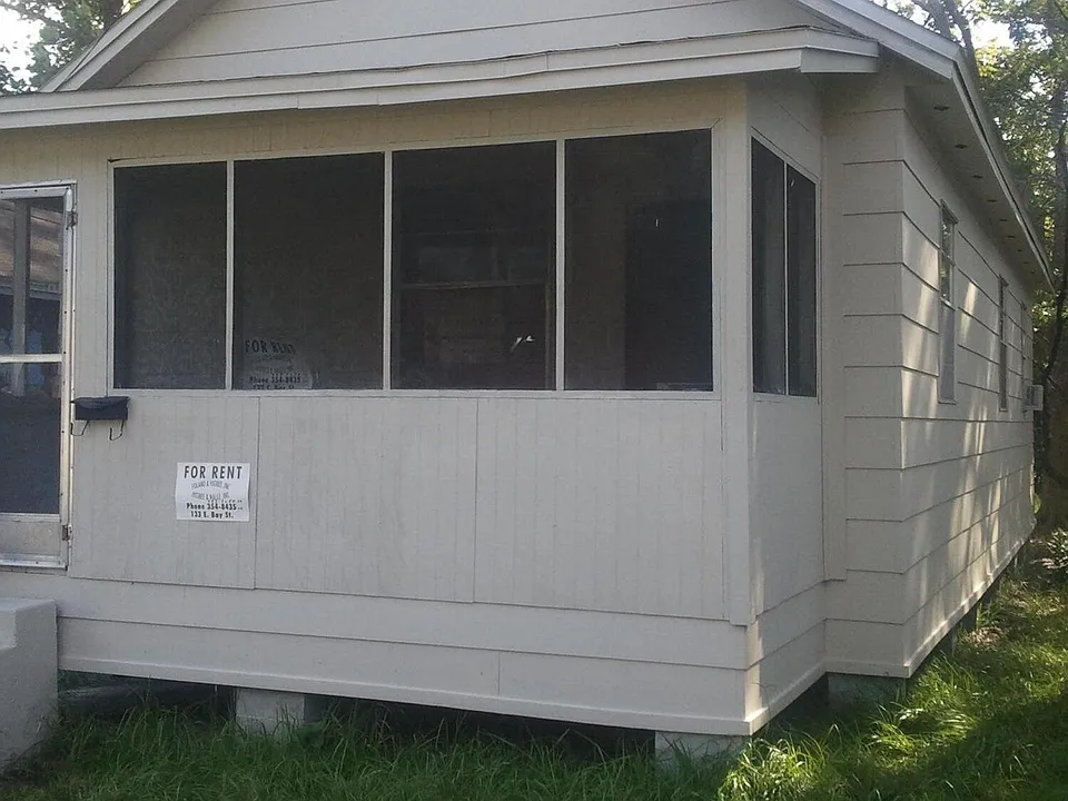 1339 Mount Herman St