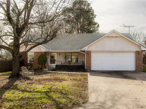 2304 W Twin Springs St, Siloam Springs, AR 72761