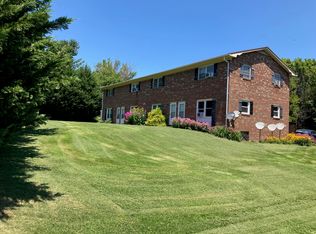 118 N Main St #A, Rural Retreat, VA 24368