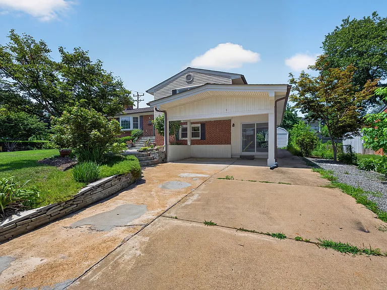 6824 Felix St — Photo 34