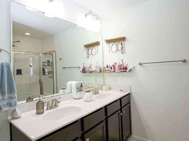 5415 Nessee St — Photo 41