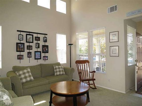 4th image of 654 Walcott Ave