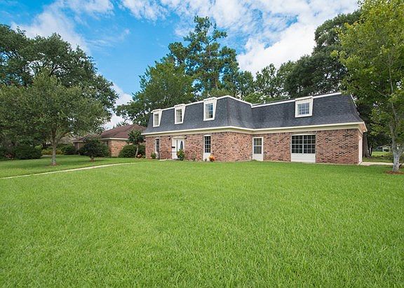 3rd image of 2175 Treemont Ln