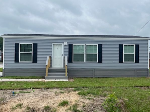 106 E Pecan Rd #1