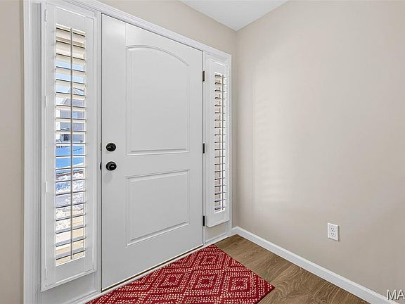 3rd image of 2685 Winding Valley Dr